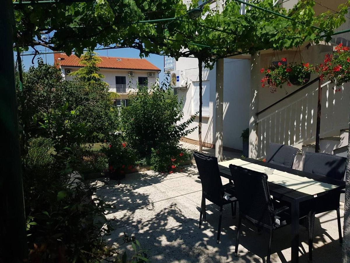 Apartman Tara *