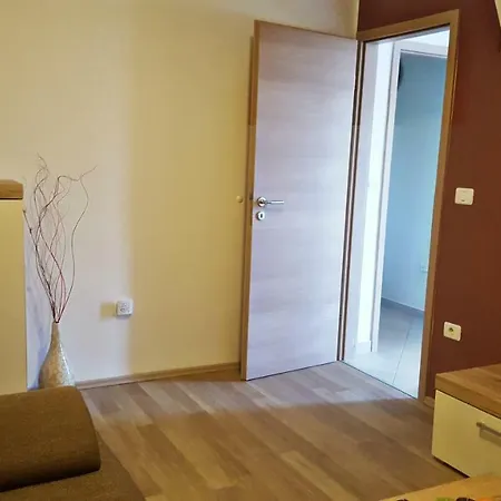 Apartment Tara Pula Exterior photo